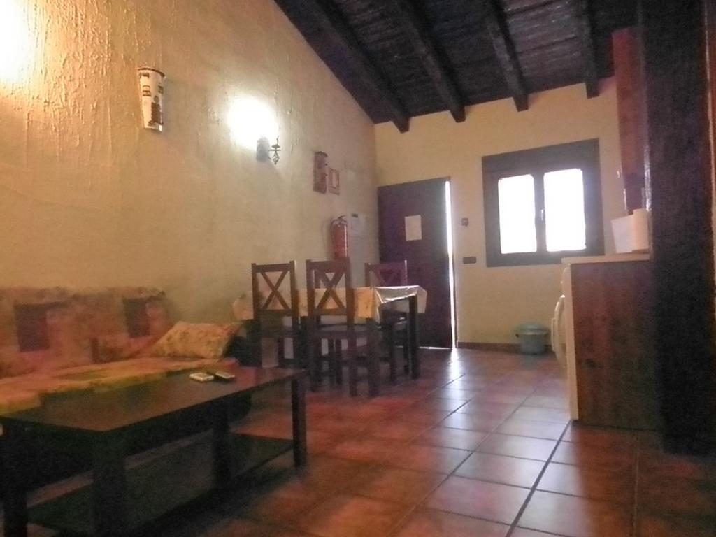 La Cueva Del Lince Casa de hóspedes Zarza De Granadilla Exterior foto