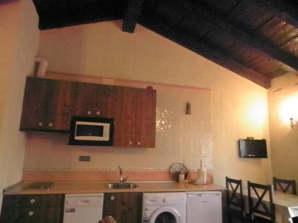 La Cueva Del Lince Casa de hóspedes Zarza De Granadilla Exterior foto